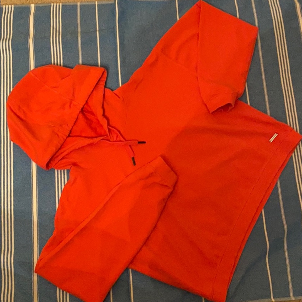 Sweaty Betty Cropped Hoodie NWOT